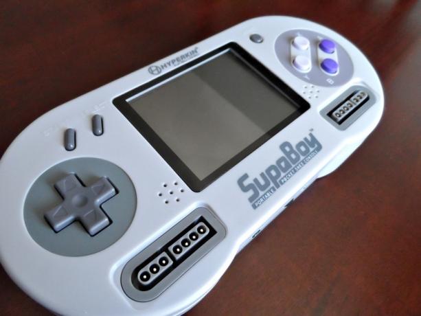 استعراض hyperkin supaboy المحمولة snes