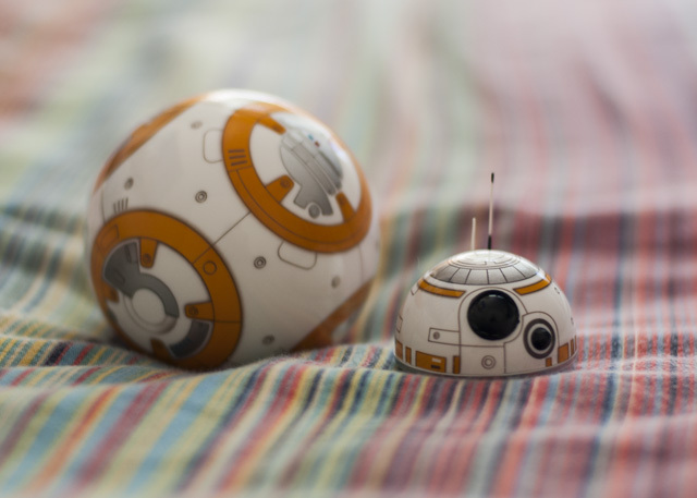 القطط القوة: مراجعة Sphero Star Wars BB-8 و Giveaway DSC 0014