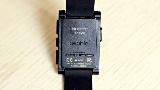 حصاة استعراض smartwatch