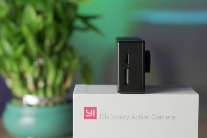 Yi Discovery: أفضل كاميرا Action Budget للمبتدئين yi discovery ports 670x447