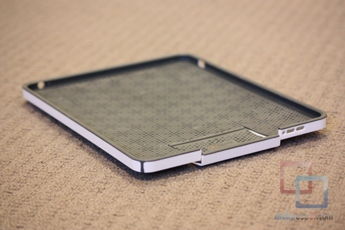 مراجعة MakeUseOf وهبة: CandyShell iPad Case من Speck IMG 2126