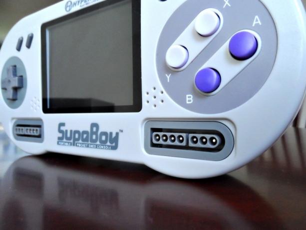 استعراض hyperkin supaboy المحمولة snes