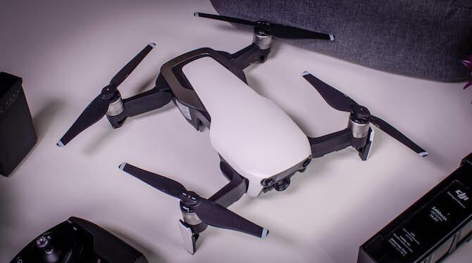 DJI تفعل ذلك مرة أخرى: Mavic Air Review Mavic Air