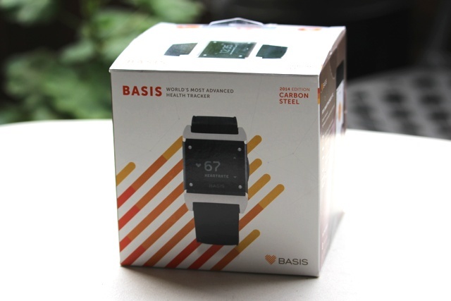 Basis B1 Health Tracker Smartwatch (2014) مراجعة و Giveaway base b1 health tracker 1