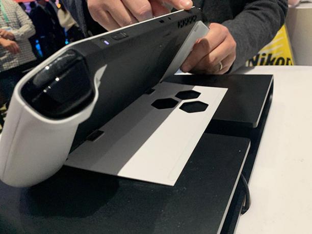 يمكن أن يكون مفهوم Alienware UFO هو مستقبل مفهوم alienware للألعاب المحمولة ufo ces2020 1