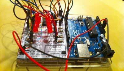 برمجة Arduino - اللعب مع سجلات Shift (ويعرف أيضًا باسم المزيد من مصابيح LED)