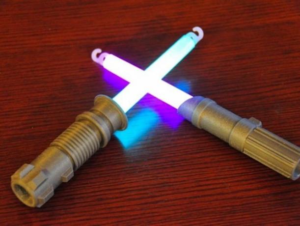 3D حرب النجوم الطباعة الدعائم glowstick يغتسبر