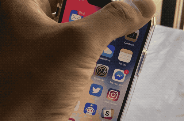 إيماءة مركز التحكم في iPhone X
