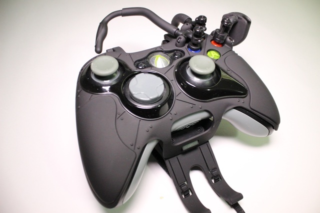 مراجعة Avenger Elite Defcon F4 و Giveaway Avenger Elite Elite Defcon F4 Xbox Controller مراجعة 7