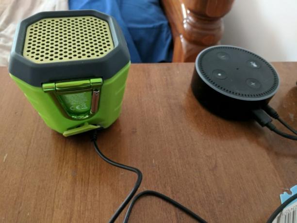 كيفية إعداد واستخدام الأمازون الخاص بك Echo Dot 14 Echo Dot Audio Cable Speaker