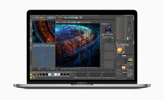 2018 MacBook Pro يعمل على تطبيق الرسومات