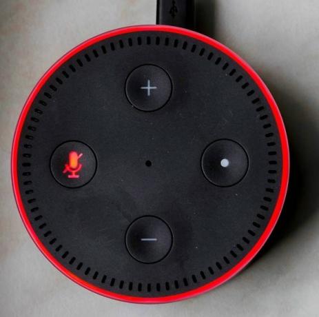 كيفية إعداد واستخدام جهاز Amazon Echo Dot 11 Echo Dot Red Light