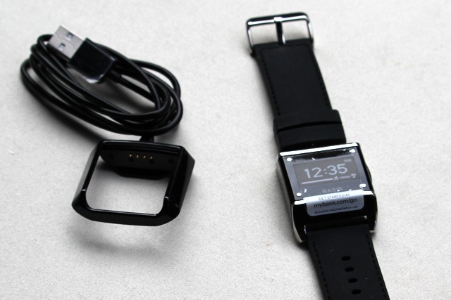 Basis B1 Health Tracker Smartwatch (2014) مراجعة و Giveaway أساس B1 Health Tracker 3