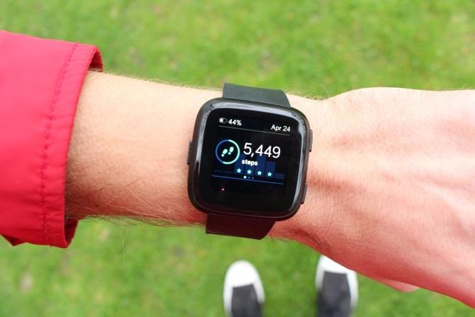 مراجعة Fitbit Versa: أفضل جهاز Fitbit يمكن ارتداؤه حتى الآن؟ فيتبيت فيرسا 4